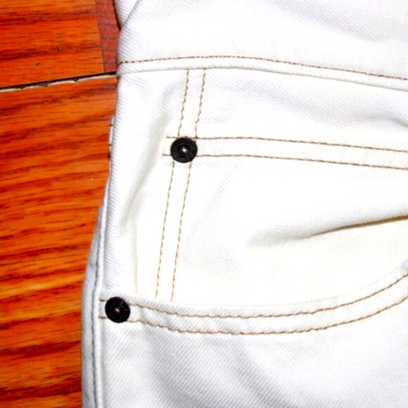 New Levi's Ultra High Rise Flare Jeans | Women's 30 (Retro Boho) - Picture 6 of 13